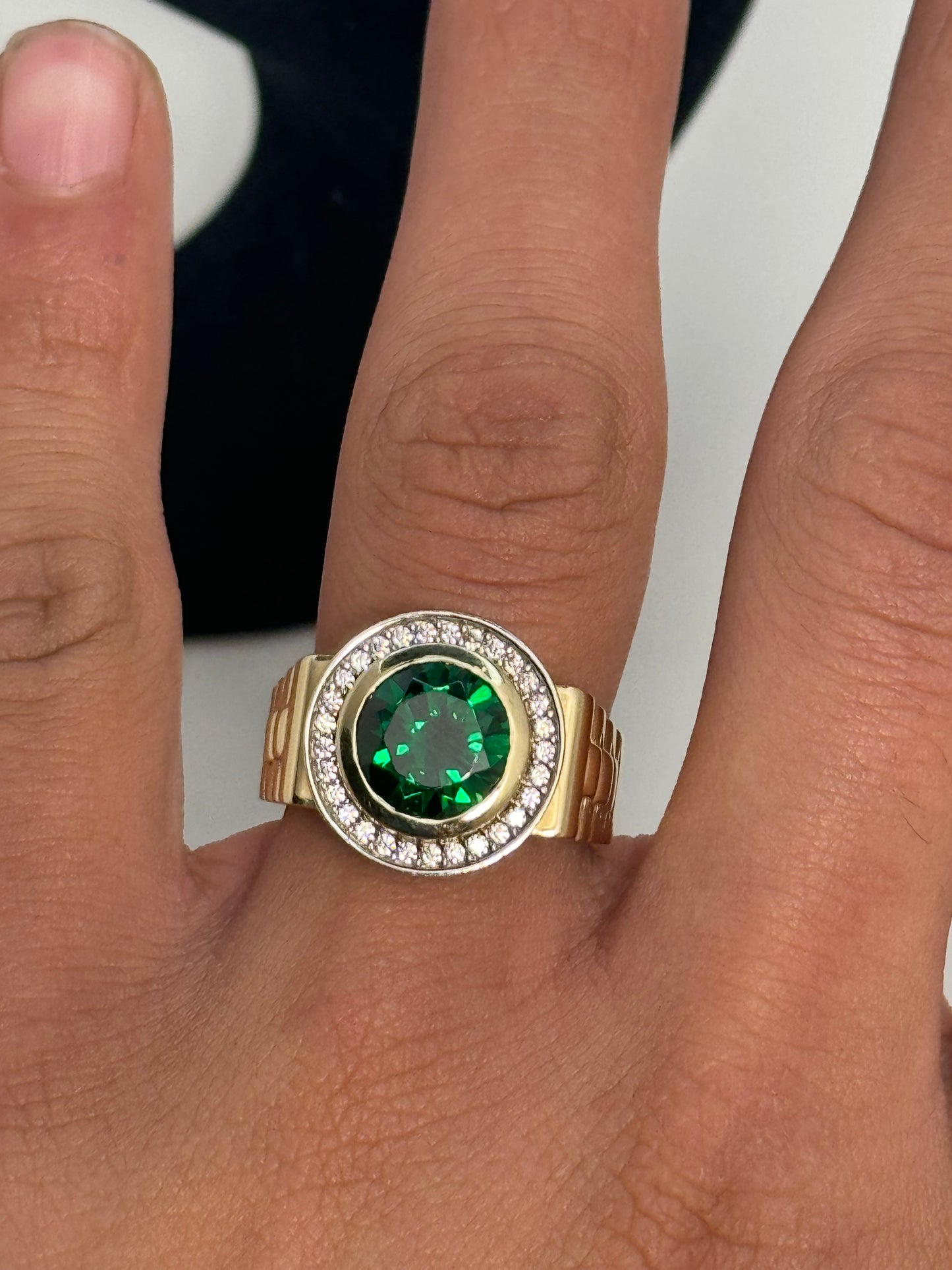 Solid 14k Gold Emerald  round ring for men