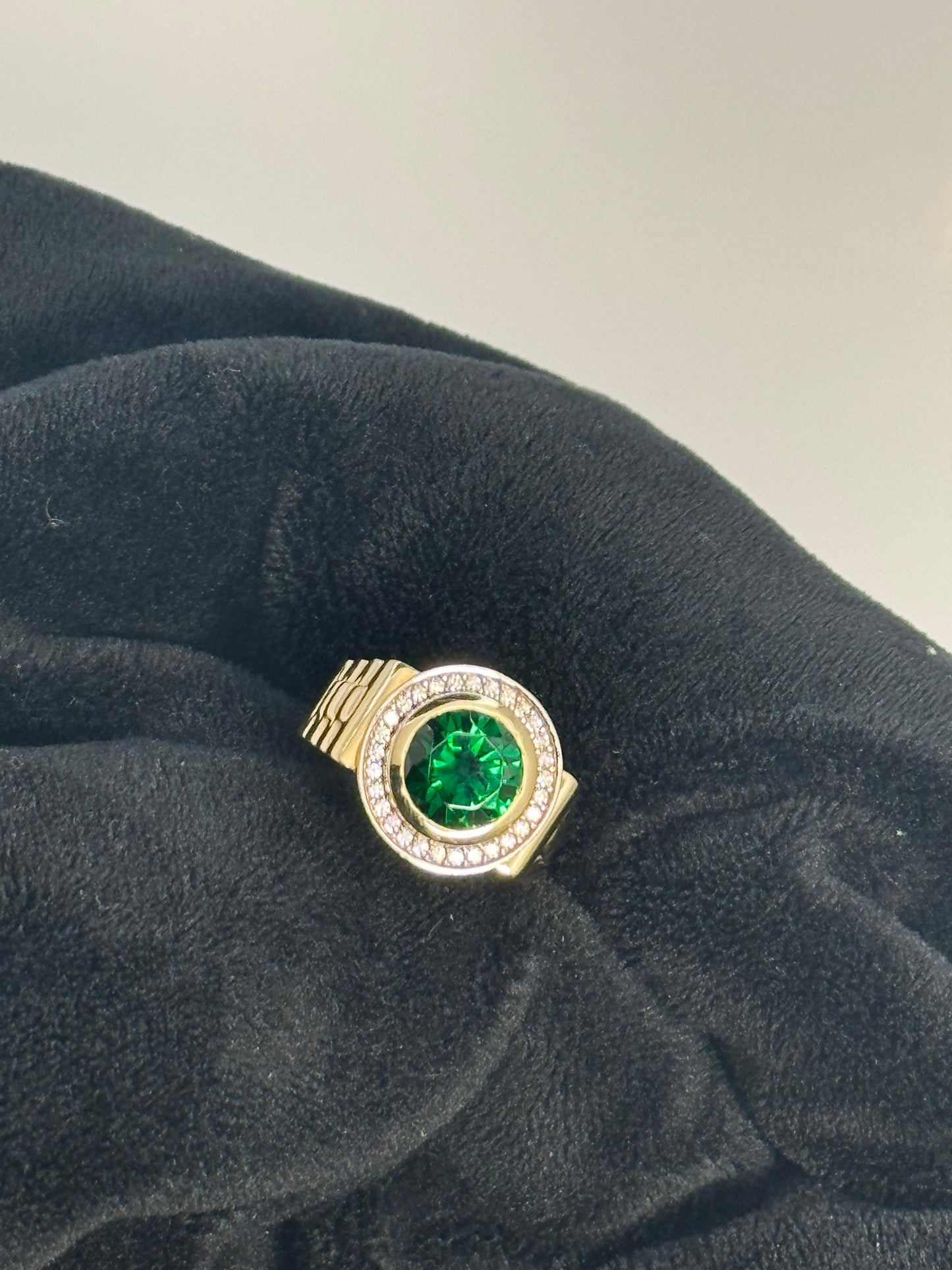 Solid 14k Gold Emerald  round ring for men