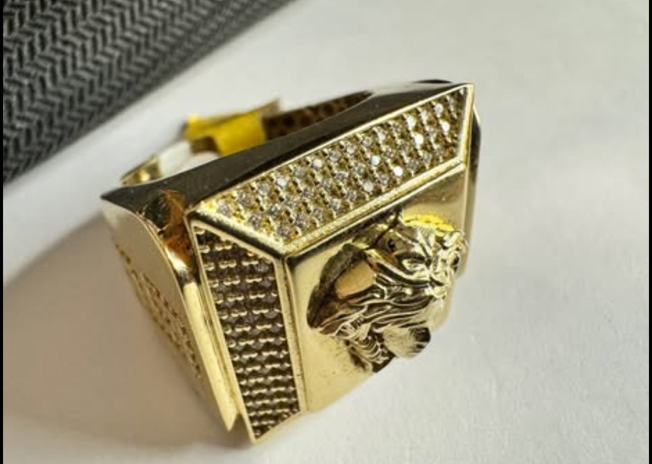 Versace gold ring